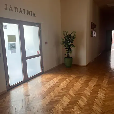 Alojamento de Acomodação e Pequeno-almoço Nauczycielskie Centrum *